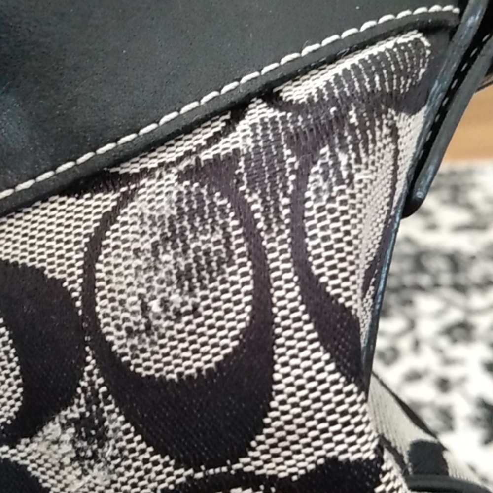Authentic Coach Shoulder Bag - Picture 8 of 13